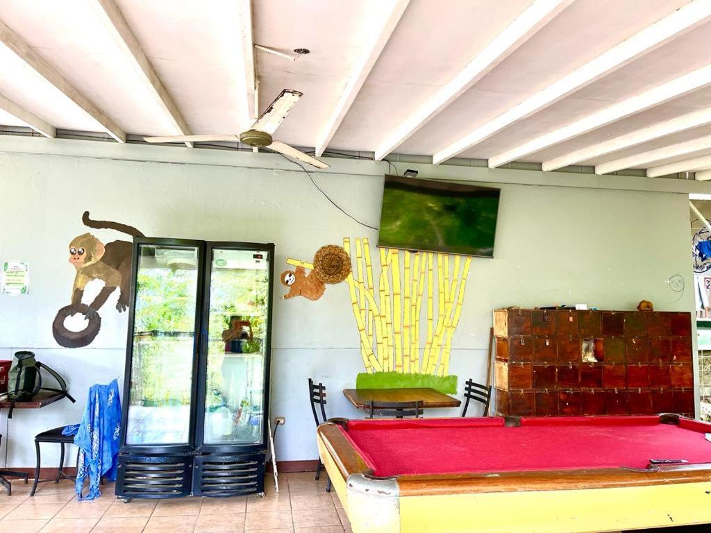 Hostel Nationalpark Manuel Antonio Exterior foto